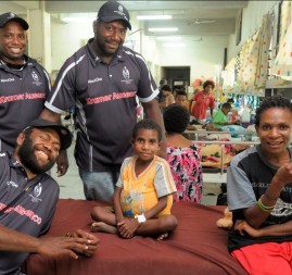 Kramer Ausenco Brothers visit childrens ward